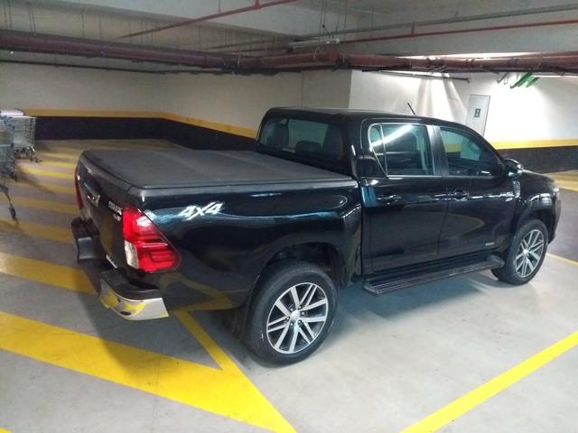 Hilux Preta Automática 2017/2017 Rodas Aro 20 Top - Foto 3