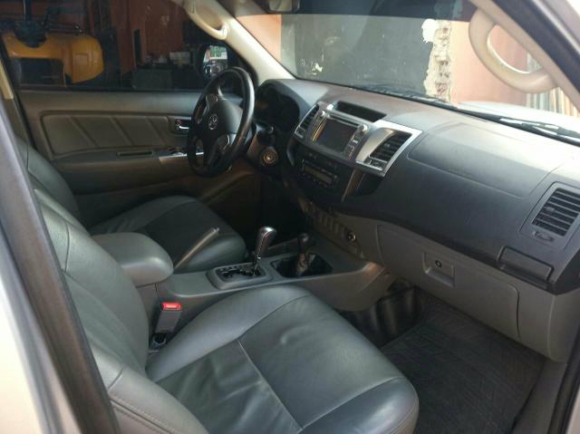 Hilux SRV automática 2015 completa - Foto 5