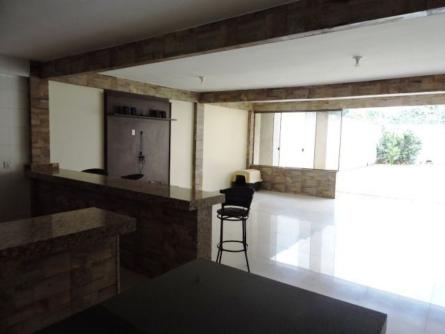 Òtimo sobrado com 5 quartos,2 suítes,closet,em lote de 750m² !!! - Foto 15