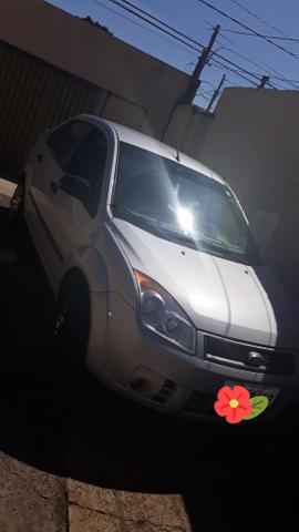 Fiesta sedan 1.0 - Foto 3