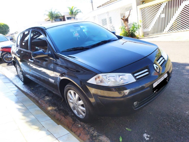 MEGANE SEDAN DYNAMIQUE HI-FLEX 1.6 16V