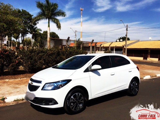 ONIX LTZ 1.4 2015 COMPLETO !!