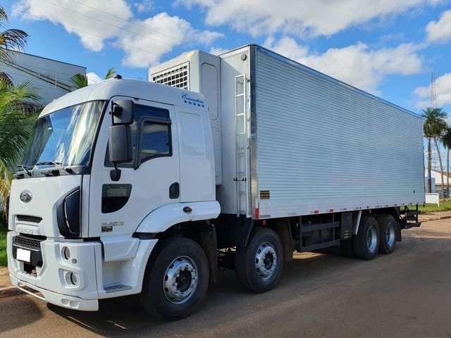 FORD CARGO 2423