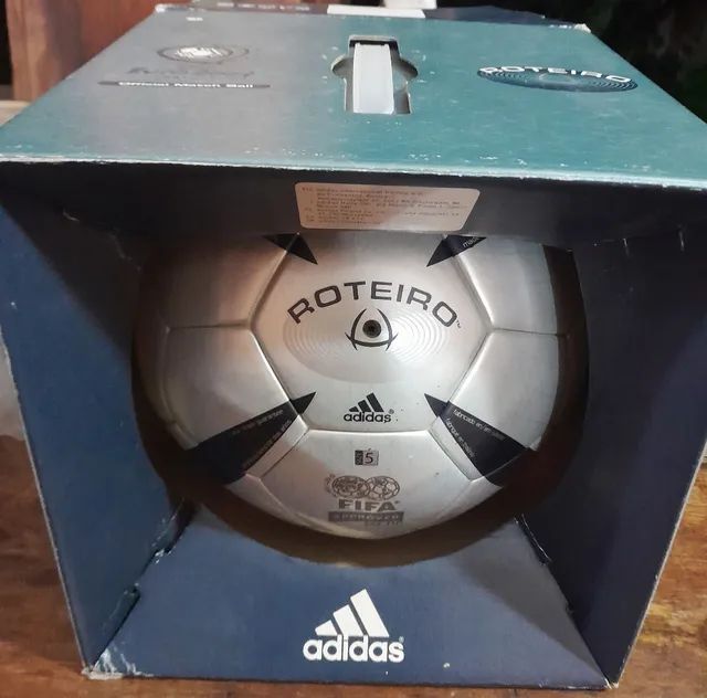 BOLA FUTEBOL ADIDAS ROTEIRO UEFA EUROCOPA 2004 PORTUGAL NOVA NA CAIXA FRETE GRATIS - Foto 2