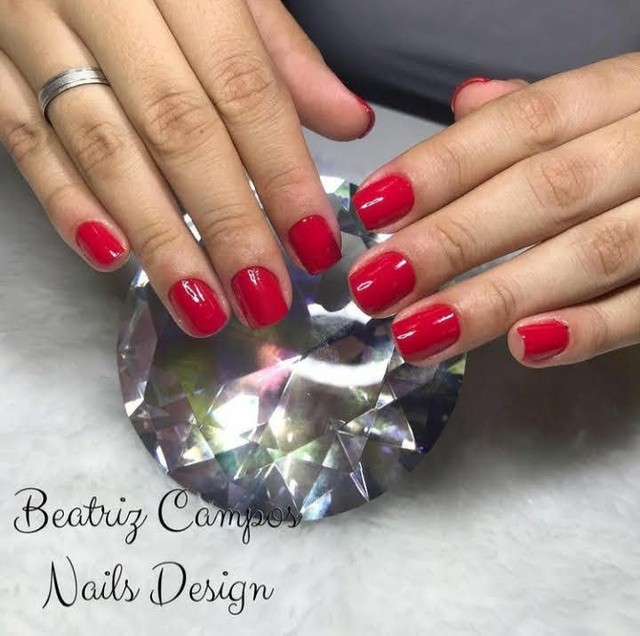 Manicure e Pedicure Convencional