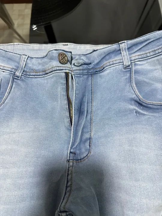 Calça Jeans Masculina fashion slim feet com ziper na perna Azul Claro tamanho 40 - Foto 2