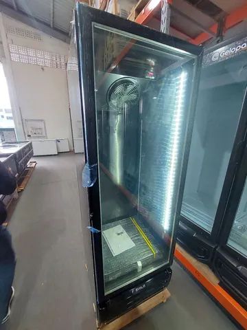 Cervejeira expositora 500 litros nova 