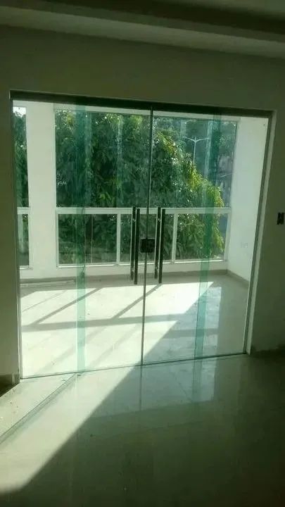 Porta de vidro temperado - Golpe - Foto 6