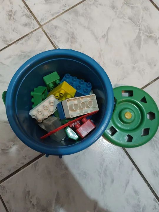Balde de Brincar com Formas - Foto 2