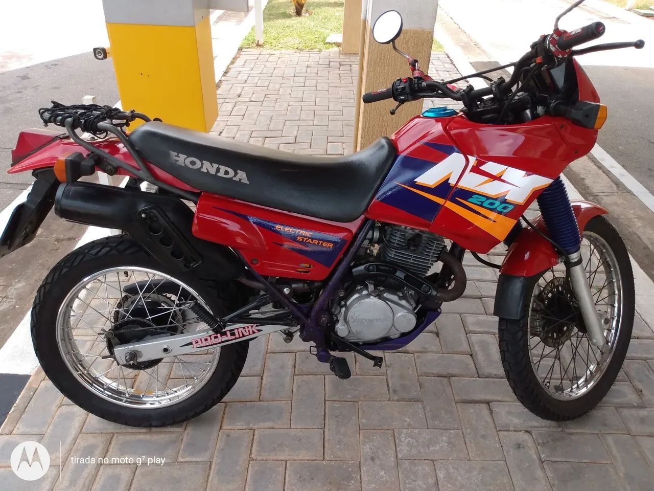 Honda NXR 200 Bros - Moto em ótimo estado