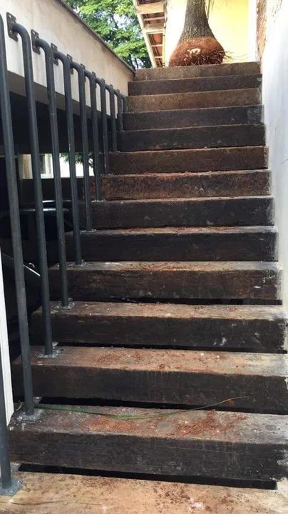 Mourão para Cerca e Curral- Dormentes de Ferrovia 17xmx24cmx2,80metros. - Foto 5