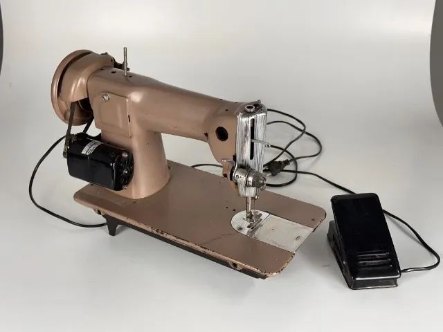 Singer 15C máquina de costura doméstica em ótimo estado! - Foto 2