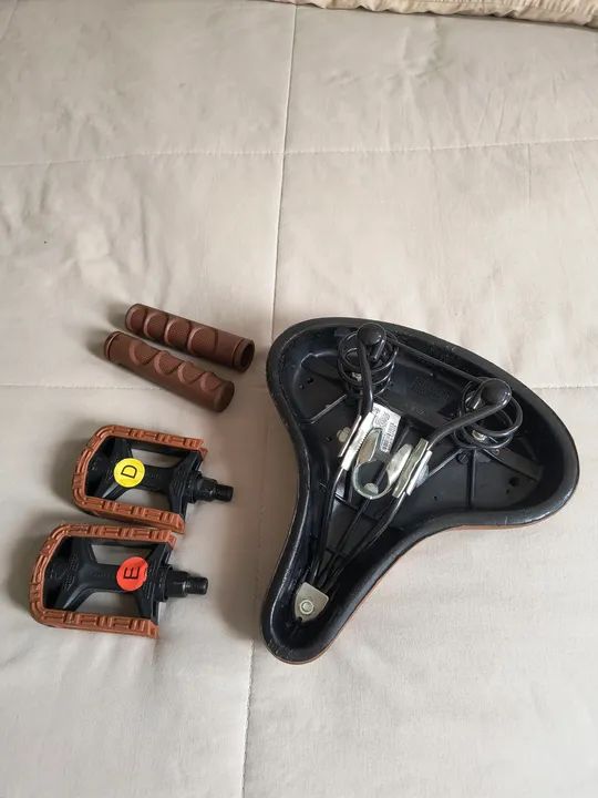 Vendo Peças de Bike Retrô  - Foto 4