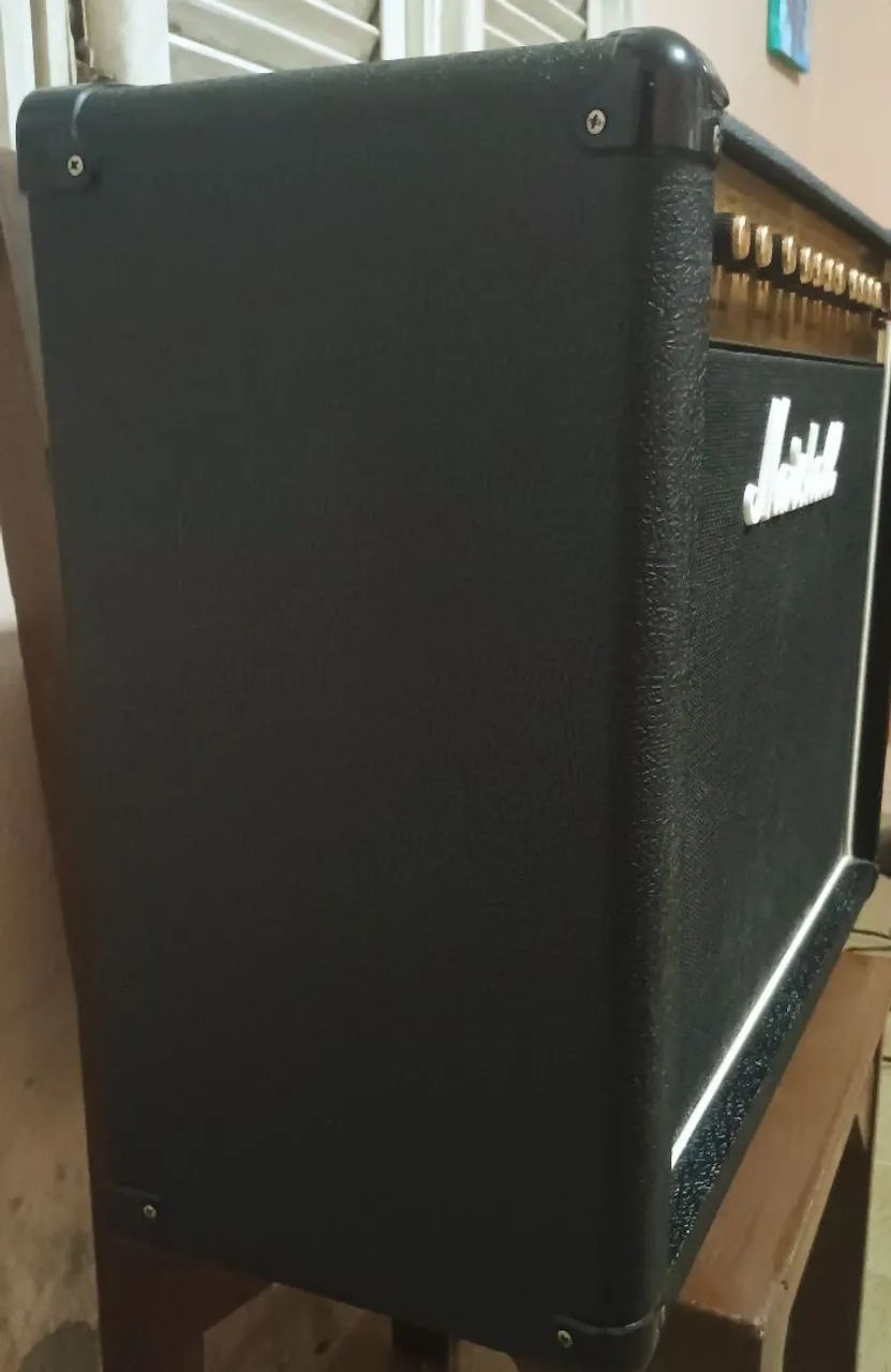 Amplificador Marshall DSL 40C - Foto 2
