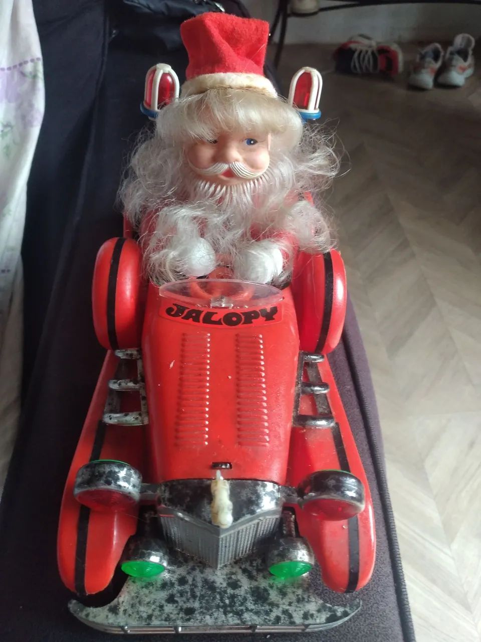 Carrinho retro movido a pilha - Foto 2