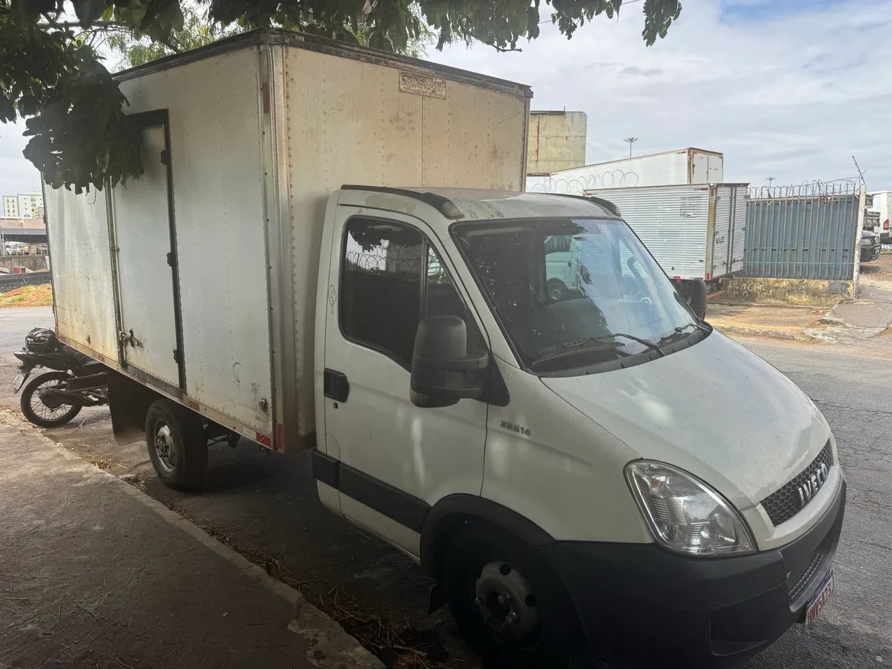 IVECO 35s14 BAÚ 2012/2013 - Foto 4