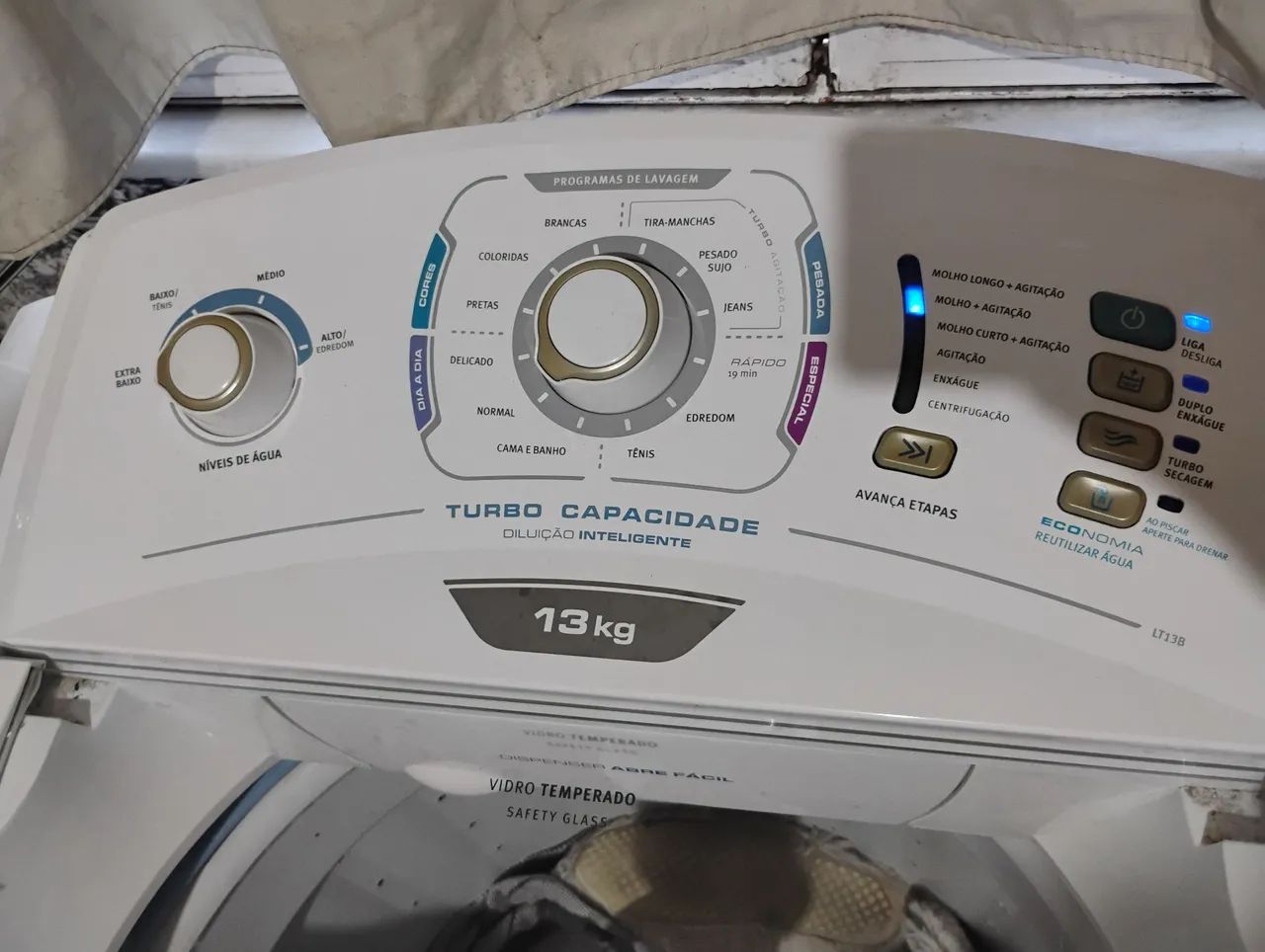 Máquina de Lavar 13kg com Turbo Capacidade