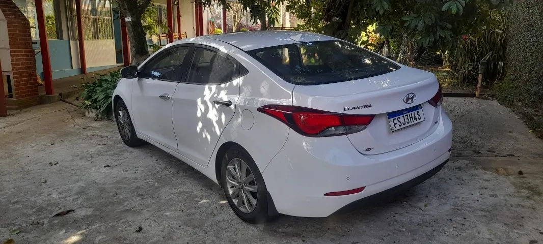 Elantra 2.0 - Foto 4