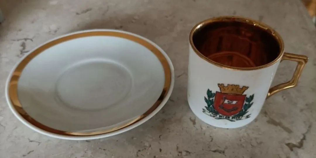 XÍCARA EM OURO - RARIDADE - Foto 4