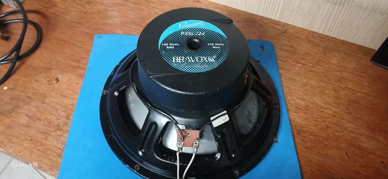 Vendo esse alto falante sub de 12 160 RMS  320vt - Foto 2