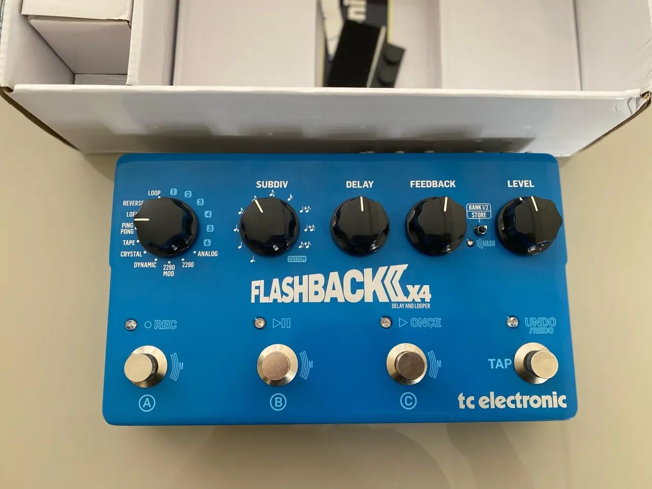 Pedal Delay TC Electronic Flashback 2 X4 - Foto 3