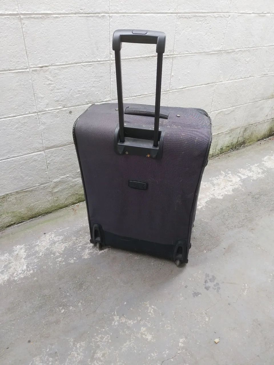Mala de viagem preta com rodinhas - Foto 2