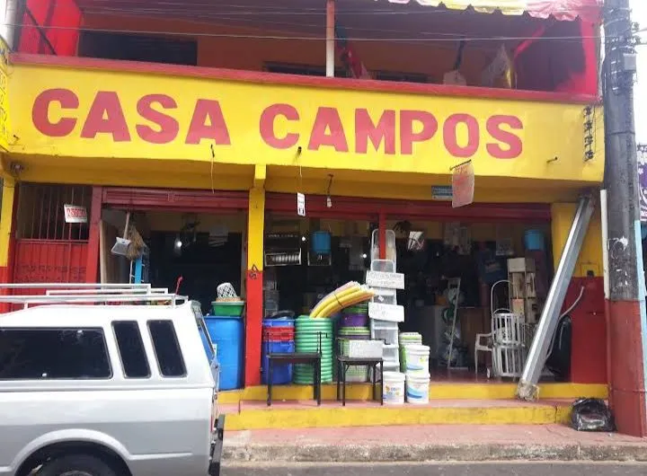 Vende-se Casa com ponto Comercial (35 anos) na Av. Beira Rio Coroado