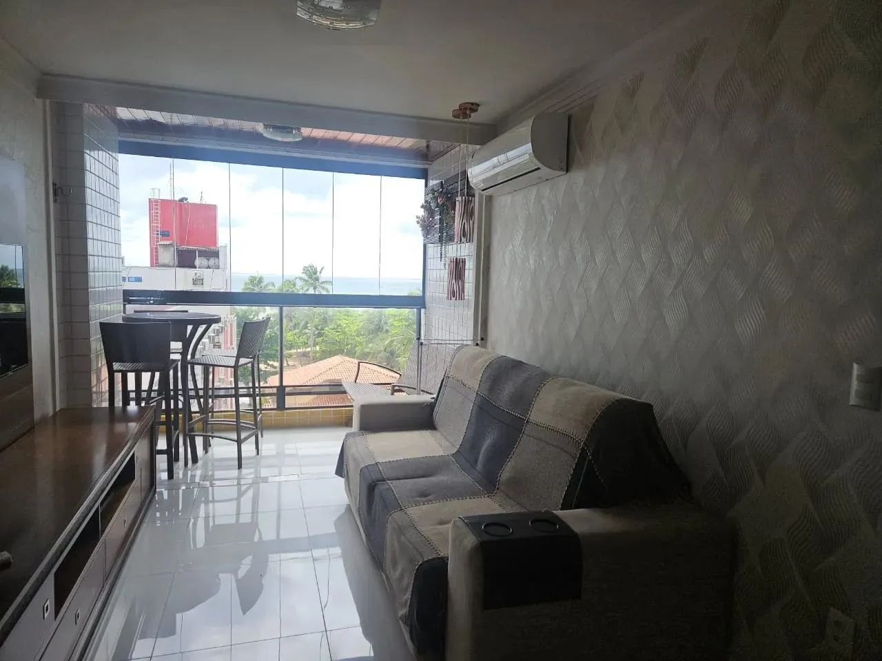 ALUGA-SE APARTAMENTO MOBILIADO COM 03 QUARTOS A 50M DA ORLA DE CABO BRANCO - Foto 2