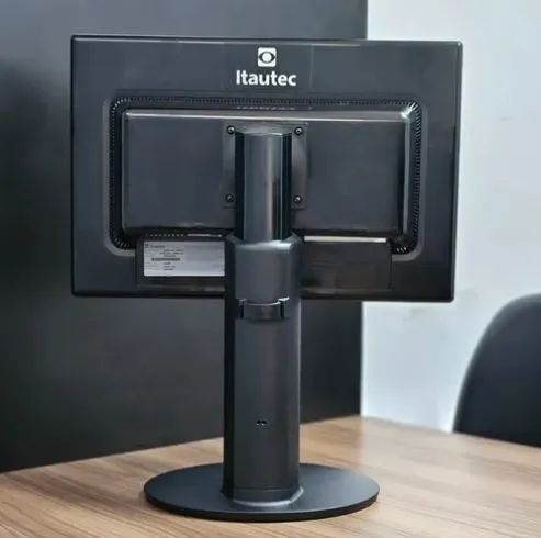 Base de Monitor Itautec Lcd W1942pe 19 Polegadas Vga Dvi - Foto 6