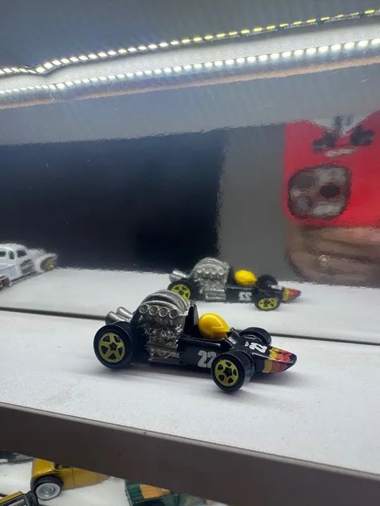 Carro Hot Wheels - Edição Especial - 27