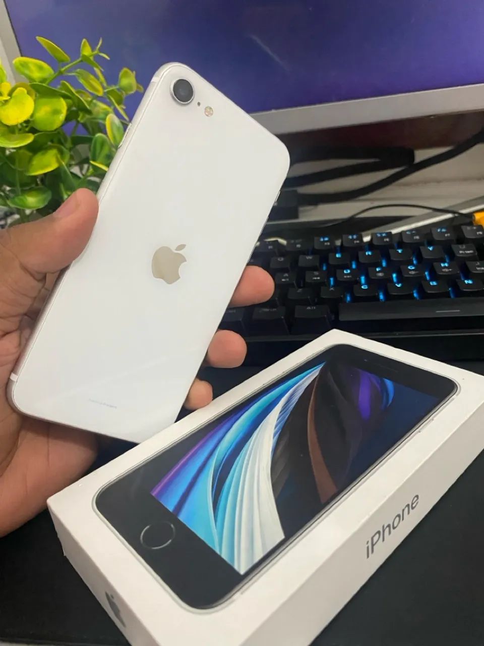 IPhone SE 2022 Impecável  - Foto 3