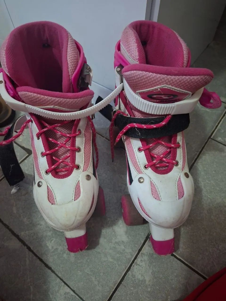 2 Roller Skates65163250222082121