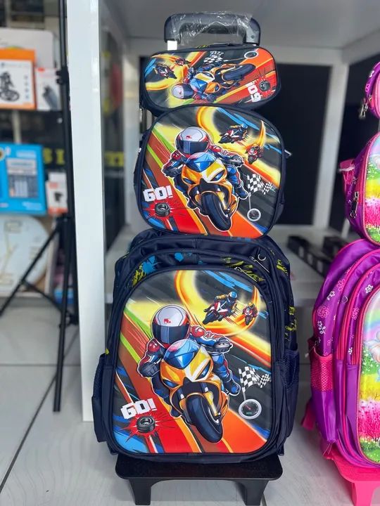 Mochilas Infantis carrinho com 3 peças  - Foto 3
