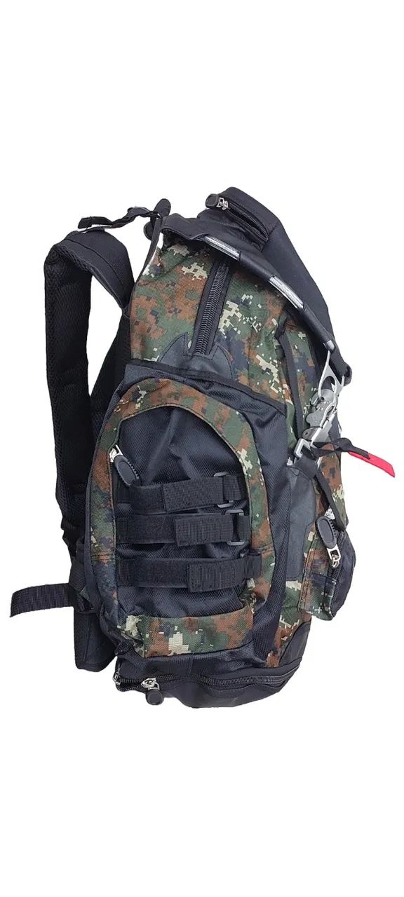 Mochila Oakley Kitchen Double Metal Camuflada Nova Original Sem Uso - Foto 4