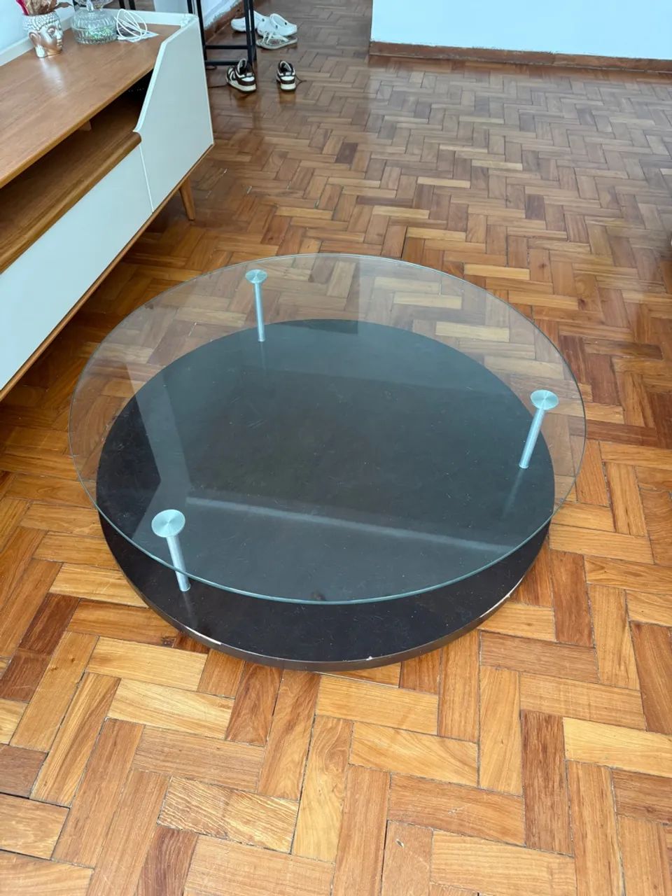 Round Solid Wood Coffee Table with Glass Top65576105128578121