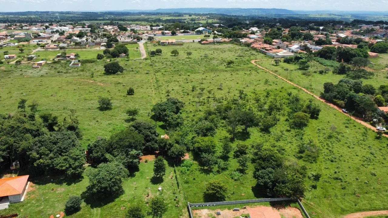 Terreno para mine chácaras ou casas germinadas em Aragoiania Go