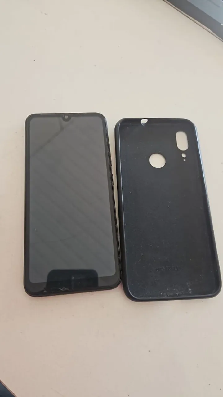 Motorola E6 Plus $190 com 2 baterias