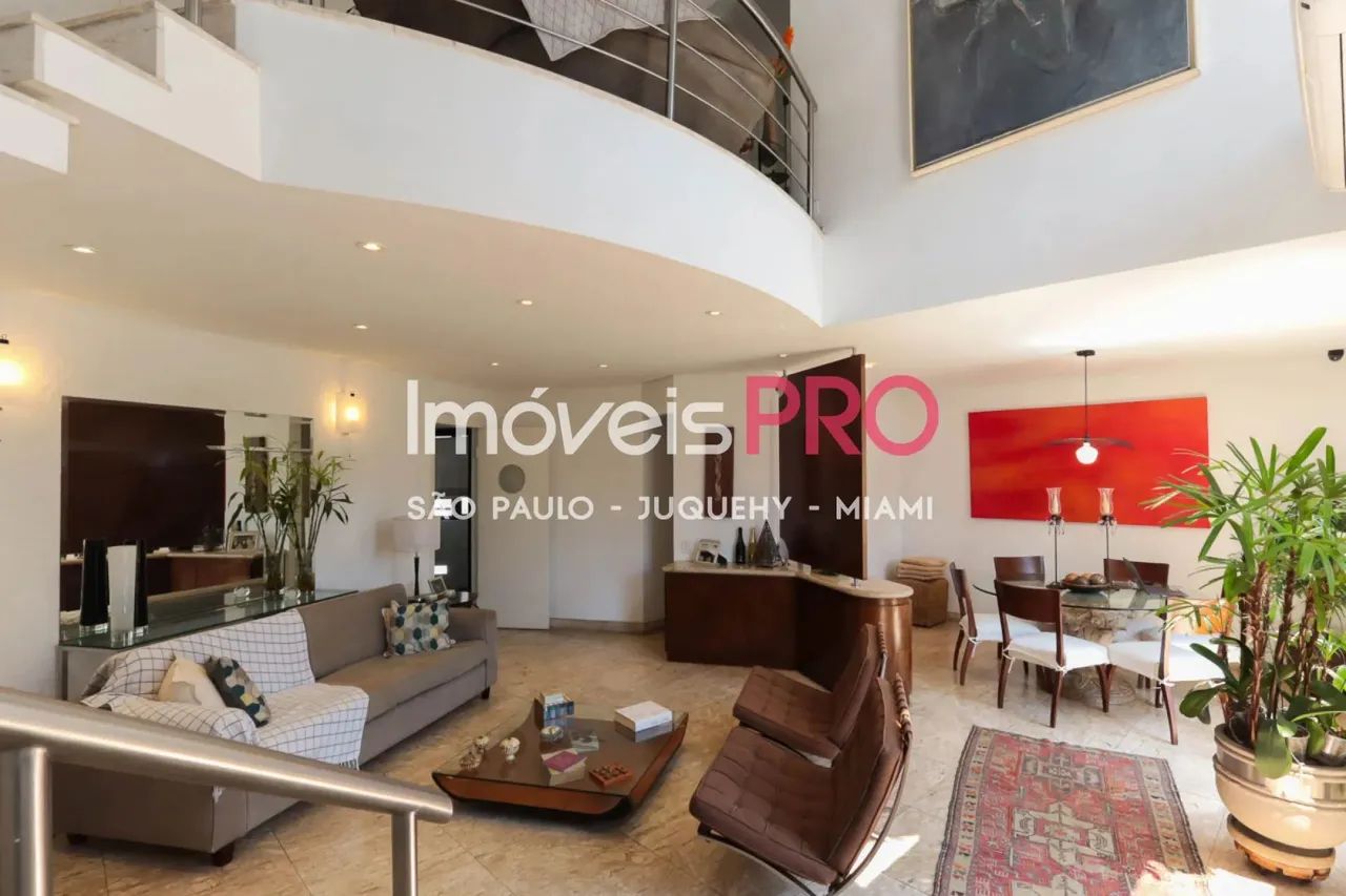 Duplex na Vila Nova Conceição com 136m², 3 quartos (1 suíte), 2 vagas e rico em iluminação
