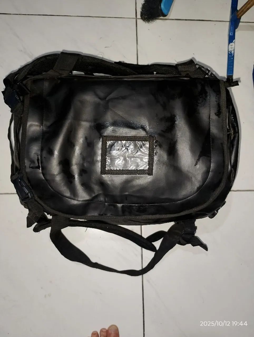 Blusas e mochila  - Foto 5