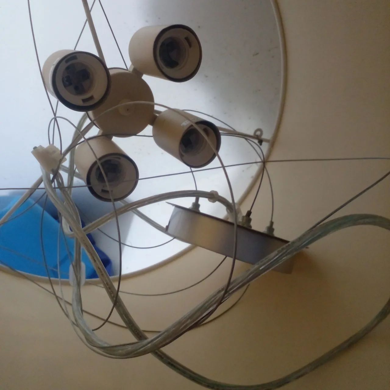 Lustre Moderno com Design Geométrico - Foto 3