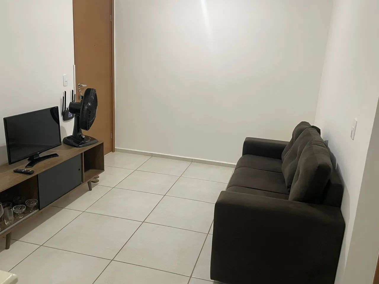 Dividir apartamento mobiliado no Salvador Lyra -Próximo ao Terminal - Foto 2