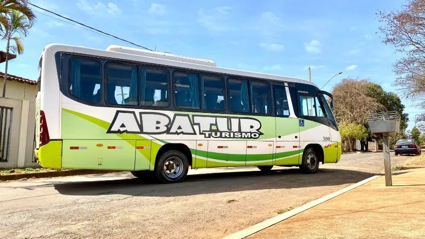 Micro-ônibus Marcopolo 
