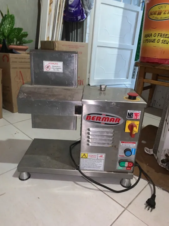 Máquina de amaciar carne Bermar