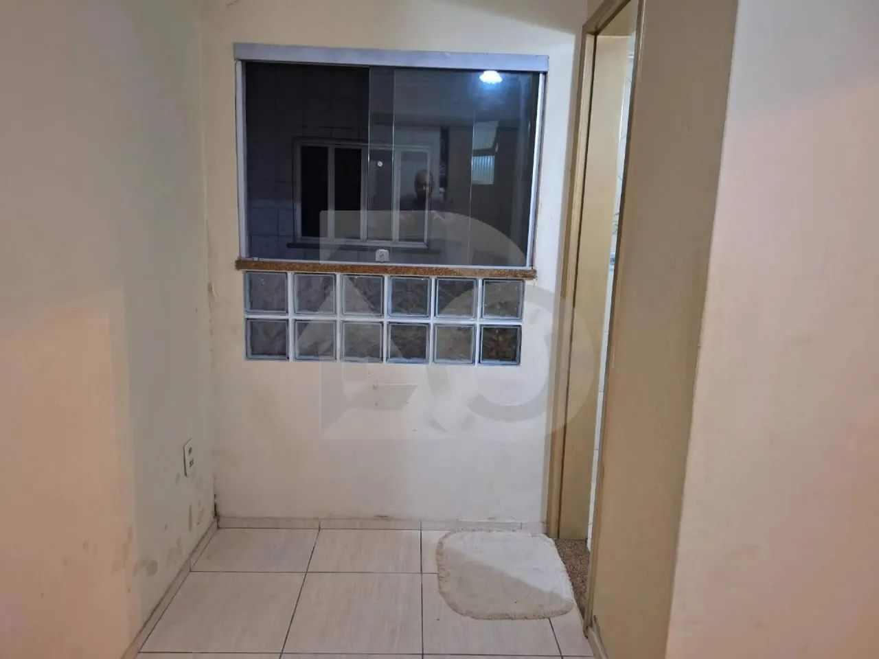 Casa no Bairro Cirurgia com 3 Quartos, Quintal, 4 Banheiros e Vaga de Garagem. - Foto 2