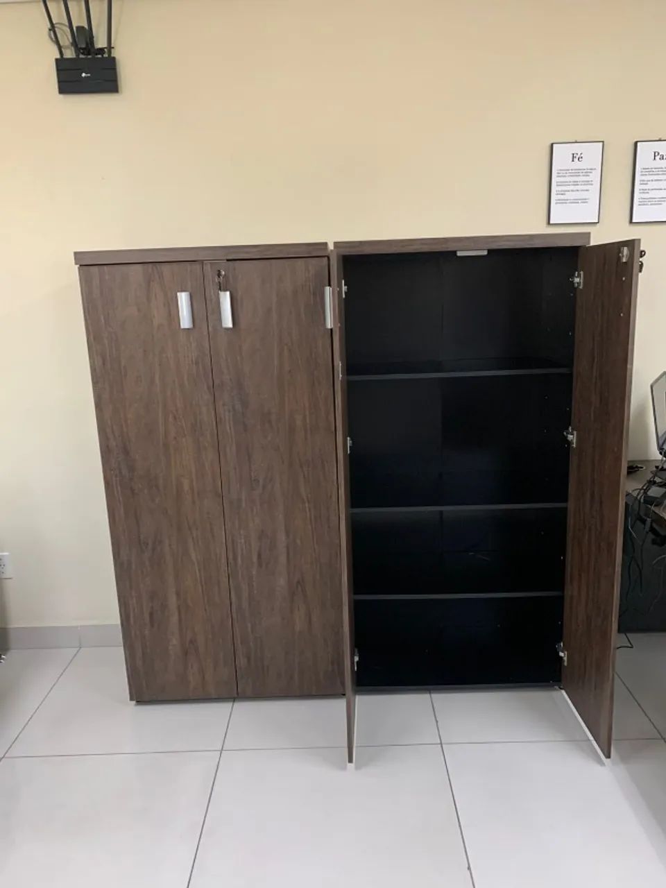 Armário Alto para Escritório - 1,60m x 80cm x 45,5cm | MDP Resistente