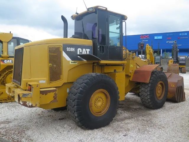 Pá carregadeira Caterpillar 938H 2008 revisada - Foto 3
