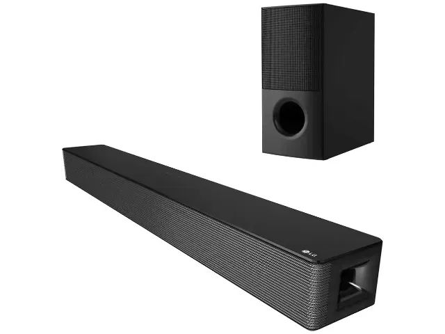 Soundbar LG, modelo SNH5 - com 600W RMS de potência e 4.1 canais.