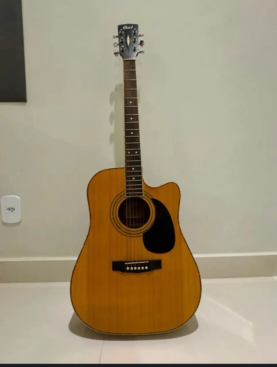 Violão Cort