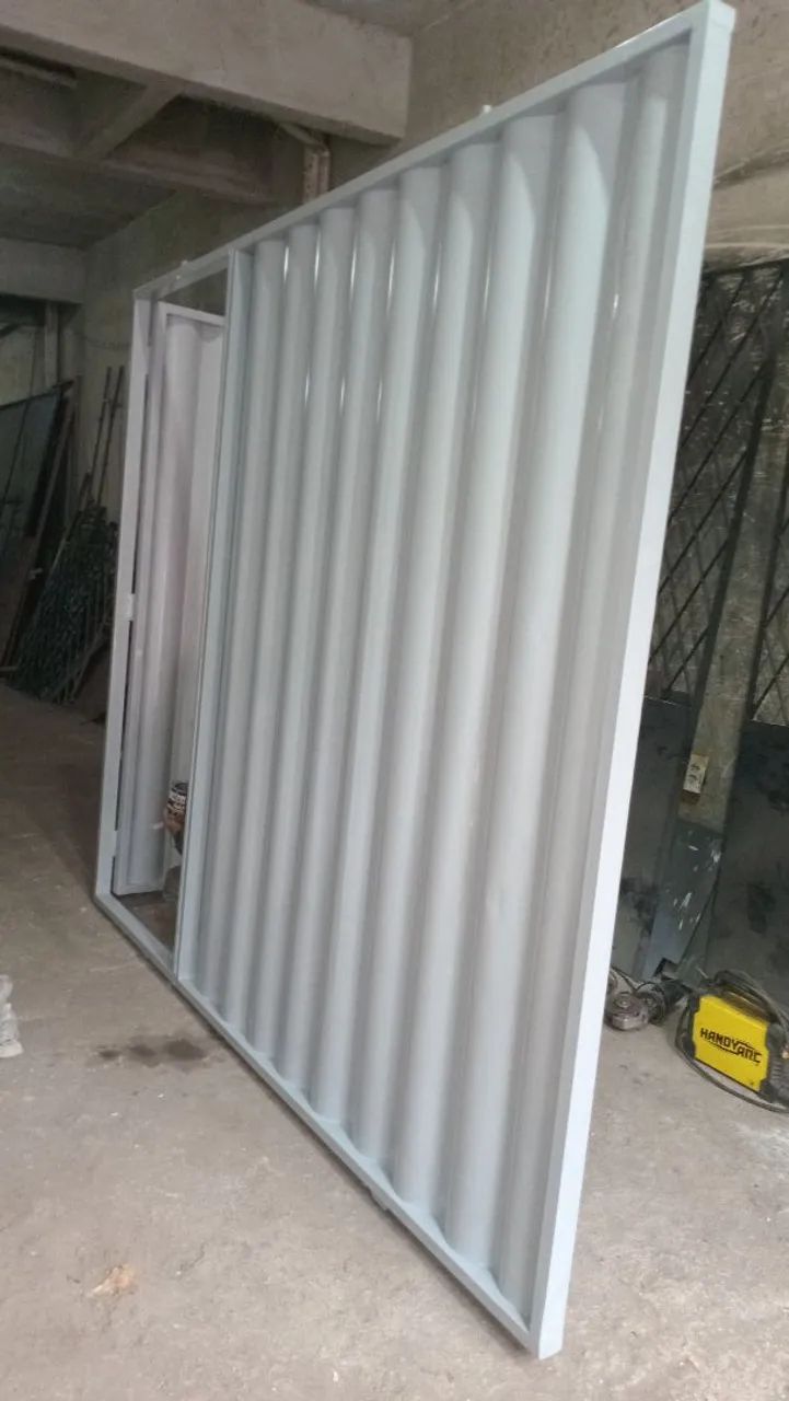 Portão pra garagem seminovo completo entrego gratis - Foto 2
