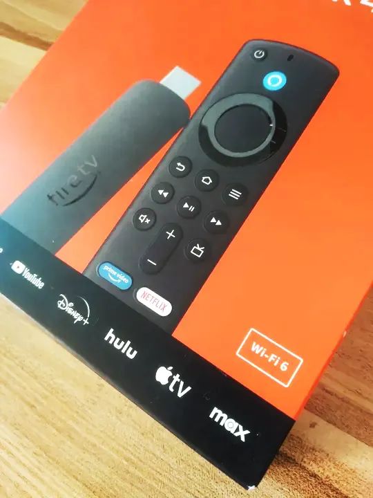 Amazon Fire Stick 4k Wi-fi 6 Com Alexa Por Voz Inteligente - Foto 3